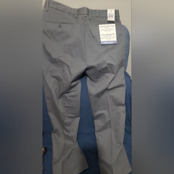 Men's Dockers Size W32 &L30 Color Is Grey - Picture 8 of 10